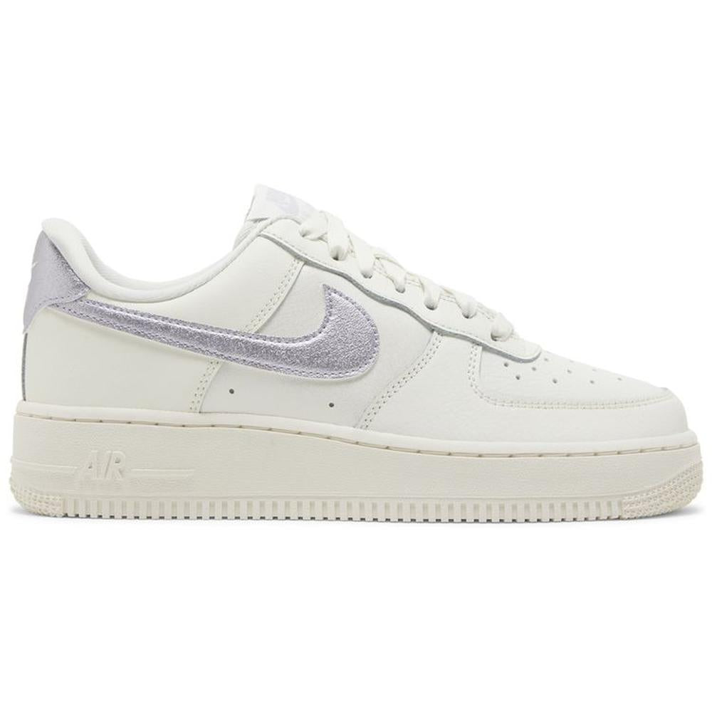 WMNS Air Force 1 Low Sail Oxygen Purple